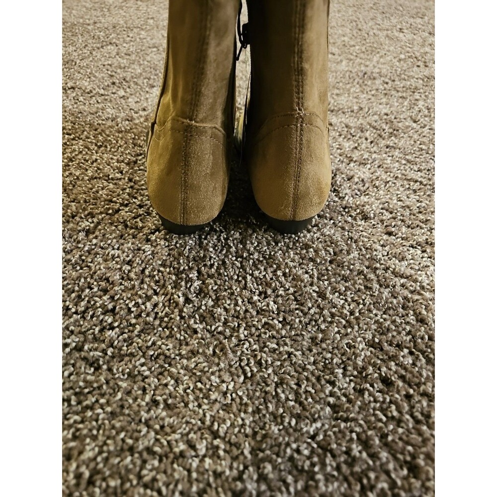 Time & Tru Faux Suede Western Over The Knee Boot Memory Foam Taupe Size 9 - Picture 4 of 8